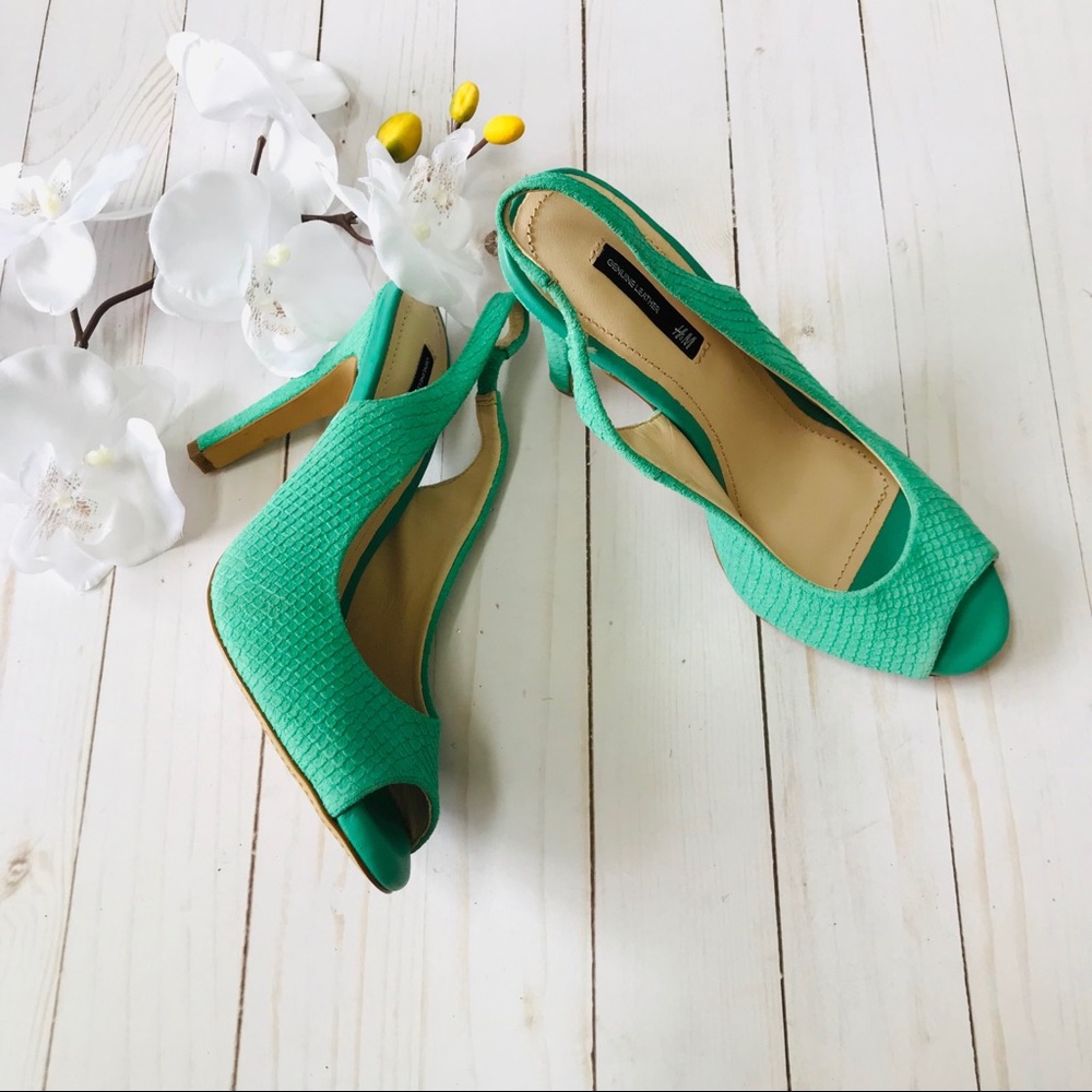 Beautiful Green REAL Suede Embossed Slingback Size 8.5
